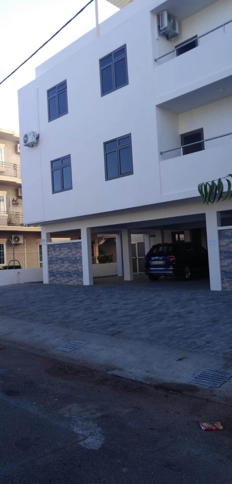 Nayuha Apt B Flic-en-Flacq Exterior foto